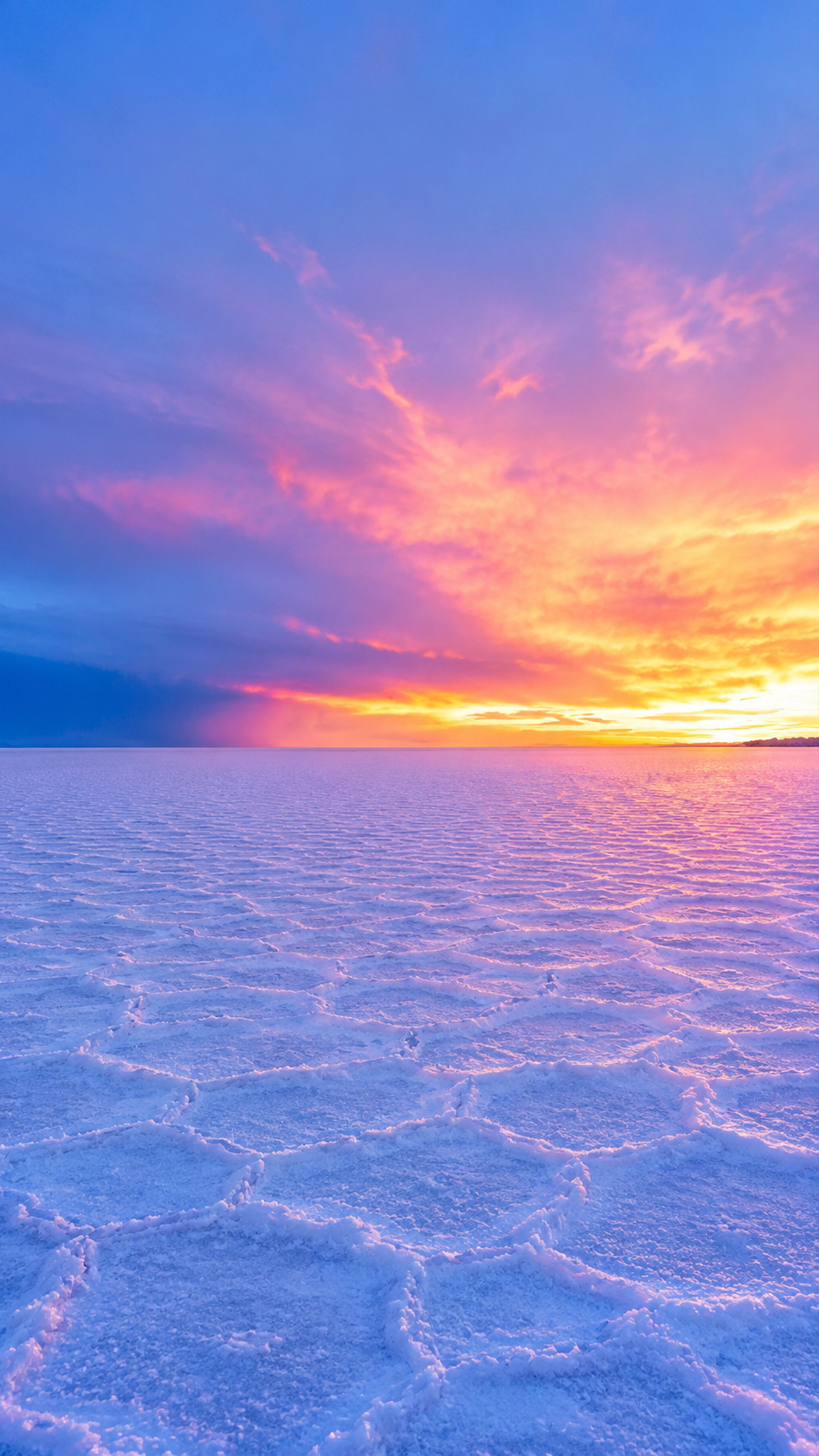Colores del atardecer en Salinas Grandes